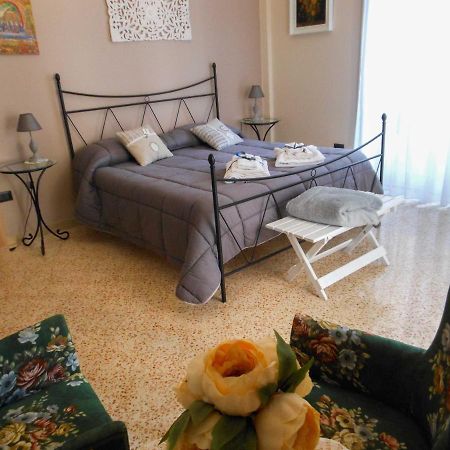 Salerno Centraal Apartment Extérieur photo