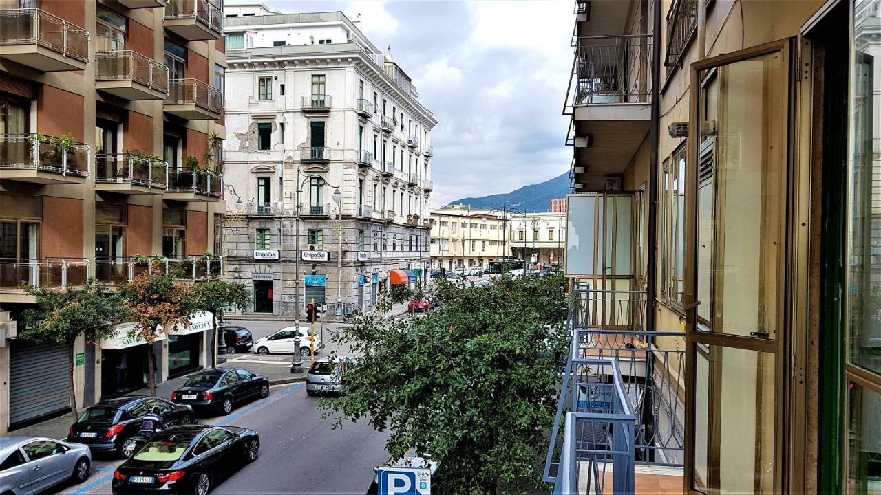 Salerno Centraal Apartment Extérieur photo